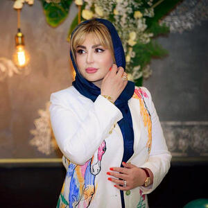نیوشا ضیغمی با عشقش عکس صمیمی گذاشت/ عکس