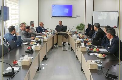 برگزاری نشست هم‌اندیشی اعضای کمیته تعیین حداقل نرخ بیمه درمان با دبیرکل سندیکای بیمه گران ایران