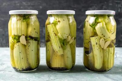 طرز تهیه ترشی خیار چنبر