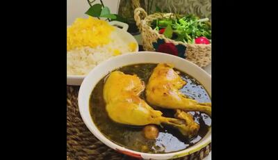 طرز تهیه خورشت کردی با طعمی شبیه قورمه سبزی (فیلم)