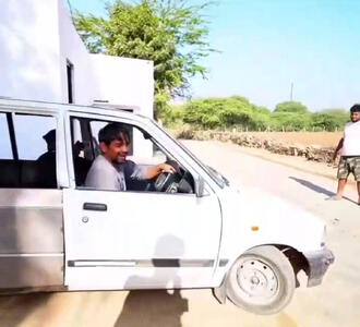 یک مرد پاکستانی پراید را به اتوبوس تبدیل کرد!