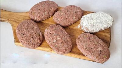طرز تهیه کتلت ترکیه ای یک غذای خوشمزه و ساده!!