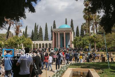 میراث حافظ نه تنها در غزل، که در شیوه زیستن ایرانیان جاری است