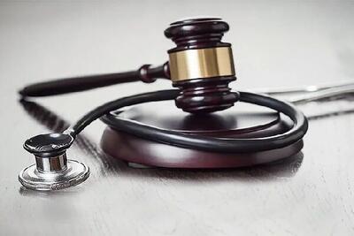 توقف فعالیت ۹ درمانگاه و ۳۰ پزشک فاقد پروانه طبابت در استان زنجان