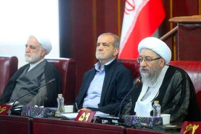 سخنگوی مجمع تشخیص: رهبر انقلاب تصمیم‌گیری در مورد لوایح CFT و پالرمو را به مجمع محول کردند و هیچ توصیه‌ای نداشتند