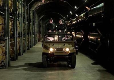 بازدید فرماندهان هوافضای سپاه از یک شهر موشکی عکس - تسنیم