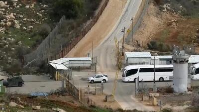 حرکت اتوبوس‌های حامل اسرای آزاد شده فلسطینی