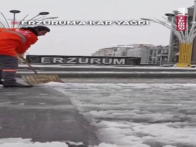  بارش ۲۰ سانتی‌متر برف در ارزروم ترکیه