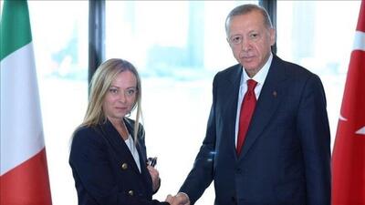  اردوغان خطاب به خانم نخست وزیر: باید سیگار را ترک کنی