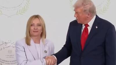  رفتار خارج از نزاکت ترامپ با خانم نخست‌وزیر در شرم‌الشیخ !