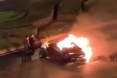 انتشار فیلم این تصادف، باعث سقوط سهام غول چینی شد/ اگر سیستم کابین ساده تر بود، در باز می شد!