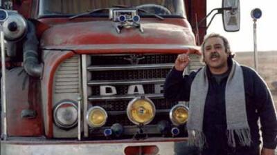  بیتابی بازیگر خوش‌رکاب در تشییع محمد کاسبی