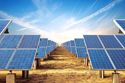  عملیات اجرایی نخستین نیروگاه خورشیدی ۲۰ مگاواتی تفرش آغاز شد