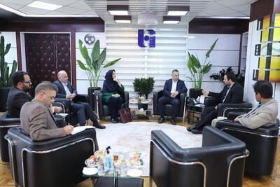  همکاری نهاد‌های اقتصادی با وزارت ورزش زمینه‌ساز اشتغال جوانان است