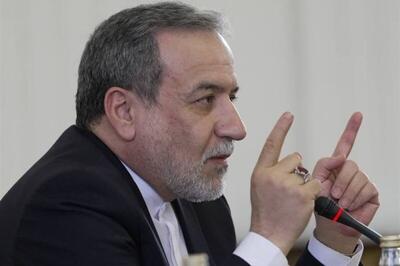 عراقچی : ترامپ نمی‌تواند هم رئیس‌جمهور صلح باشد و هم رئیس‌جمهور جنگ