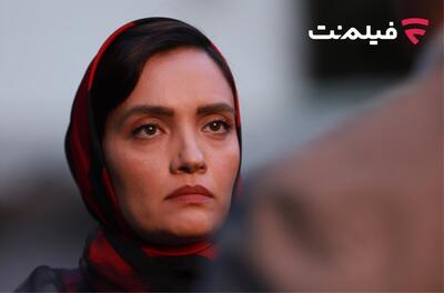  «غیبت موجه» در سینما آنلاین فیلم‌نت - چی بپوشم