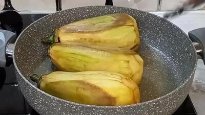  غذای نوستالژی با بادمجان : هیچ گوشتی نداره ولی از هر غذای گوشتی خوشمزه تره !
