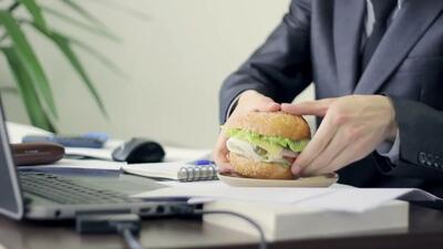  بهترین صبحانه برای کارمندان در محل کار | اقتصاد24