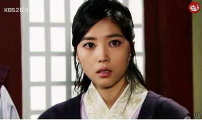  عکس/ پوشش جالب فرمانده هیاپ امپراتور باد‌ها در مراسم عروسی دوستانش | اقتصاد24