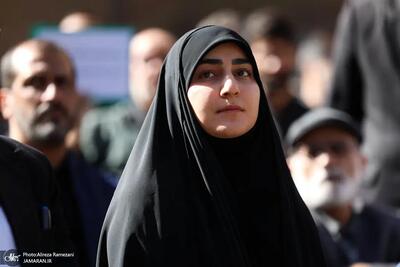  عکس؛ زینب سلیمانی در مراسم تشییع مرحوم محمد کاسبی