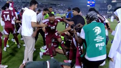 شادی بازیکنان قطر پس از برتری مقابل امارات و صعود به جام جهانی 2026