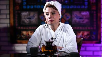  پرتره‌ای زیبا از عاطفه رضوی هنرمند چهره‌پرداز و بازیگر محبوب کشورمان در نمایی تازه!