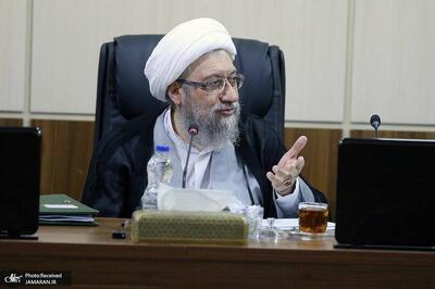  آملی‌لاریجانی: ترامپ درباره ایران هذیان‌های روان پریشانه می‌گوید