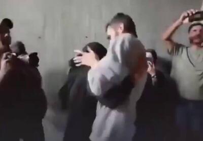  فیلم/ لحظه دیدار خبرنگار آزاده فلسطینی با خانواده‌اش