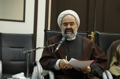  دانشی: توجه به قرآن و عترت اولویت همگانی باشد