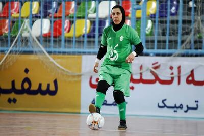  با عقاب مونث آسیا بیشتر آشنا شوید /  روزی که فرزانه روی ابرها قدم می زد!