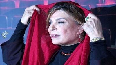  پیر شدن ناگهانی گوهر خیراندیش در دورهمی با  ماهایا پطروسیان و مرجان شیرمحمدی/ با موی سپید هم هنوز جذاب است!