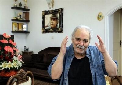  گریه‌های تلخ نوه و دختر محمد کاسبی روی تابوت پدرشان + فیلم - سلام نو