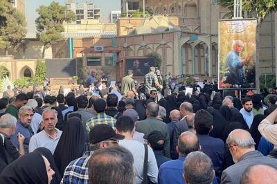 آغاز بدرقه پیکر محمد کاسبی، بازیگر محبوب سینما و تلویزیون + فیلم و عکس