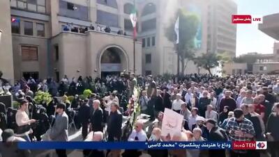 حضور گسترده هنرمندان در مراسم تشییع پیکر محمد کاسبی + ویدئو
