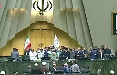  اعتراض شدید نمایندگان به قالیباف برای به رای نگذاشتن یک فوریت طرح جلوگیری از ارسال مدارک پذیرش CFT