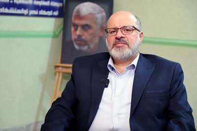  کسی که سلاح مقاومت را کنار بگذارد احمق است/ هشت برابر بمب هیروشیما بر سر غزه بمب ریخته شد/ پس از بازسازی، نوبت انتخابات آزاد در غزه است