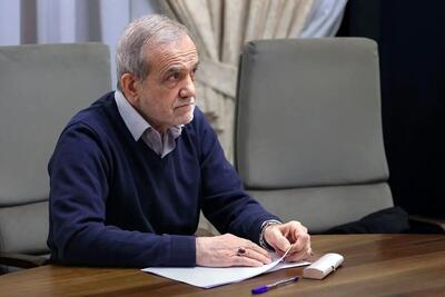  پزشکیان تکلیف حقوق کارمندان را روشن کرد