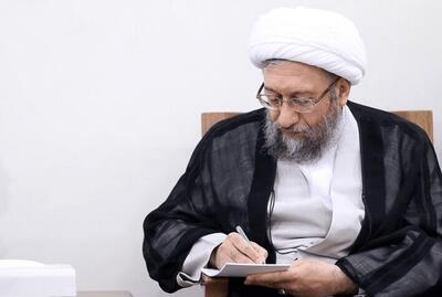 آیت‌الله لاریجانی: ترامپ هذیان می‌گوید