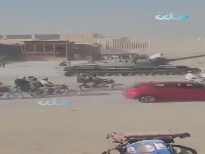  غنیمت گرفته شدن یک تانک توسط نیروهای طالبان در درگیری با پاکستان