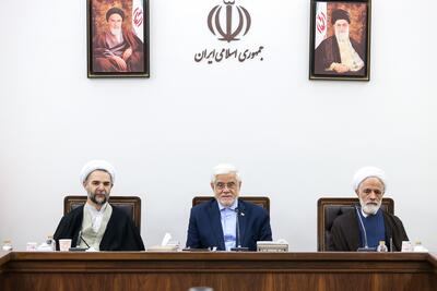  عارف: بازنگری کلی در شیوه تأمین کالاهای اساسی در دستور کار است