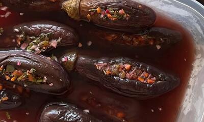  طرز تهیه ترشی بادمجان شکم پر خوشمزه و مجلسی ترشی بادمجان!