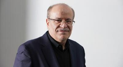 آقای اتابک! شما دستورات خوبی برای صنعت کشور دادید، اما کسی در وزارتخانه تان به دستورات شما توجه نمی‌کند