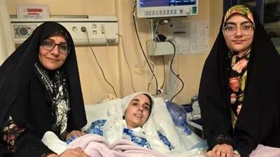  فهیمه هاشمی‌تبار پس از ۱۱۲ روز، خبر شهادت والدینش را در اینترنت خواند