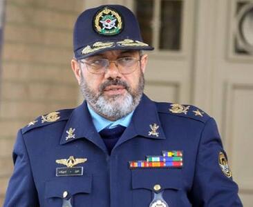 فرمانده نیروی هوایی ارتش: دشمن به‌دنبال تضعیف انگیزه نیرو‌های مسلح است / در جریان جنگ ۱۲ روزه، اگرچه دشمن تصور می‌کرد از نظر تکنولوژی دست برتر را دارد، اما در نهایت این ایمان و روحیه الهی نیرو‌های ما بود، که پیروز میدان شد / روحانیون عقیدتی سیاسی در کنار خلبانان و نیروها، از لحظه پرواز تا بازگشت حضور داشتند