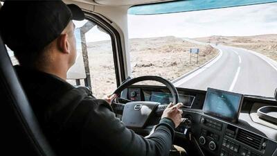 ببینید / ویدیویی دیدنی از ابتکار راننده تاکسی خوش‌ذوق سبزواری