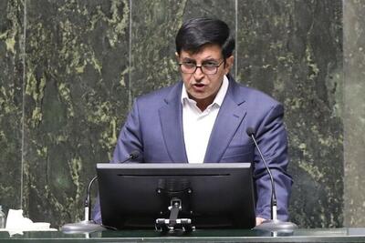 نماینده الیگودر: جایگاه نماینده جایگاه وزیر است، اما امکاناتش حتی اندازه بخشدار هم نیست