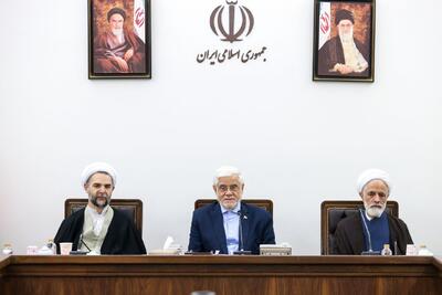  عارف: تأمین کالاهای اساسی در اولویت دولت قرار دارد/ ضرورت مقابله با گران‌فروشی