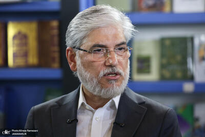  وزیر علوم: نباید شرایط داخلی کشور به گونه‌ای باشد که نخبگانی که از کشور مهاجرت کرده‌اند با وطن قهر کنند/ تلاش کنیم ارتباطمان با نخبگانی که مهاجرت کرده‌اند قطع نشود/ در حال اقدام جهت آن هستیم که عوامل مهاجرت از جمله مساله اقتصادی حل شود