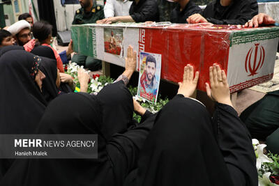  مراسم وداع با پیکر شهید محمدهاشم سلطانی برگزار شد