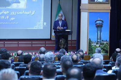  حق شناس: بنادر گیلان ۲۰ میلیون تُن ظرفیت تخلیه و بارگیری دارد